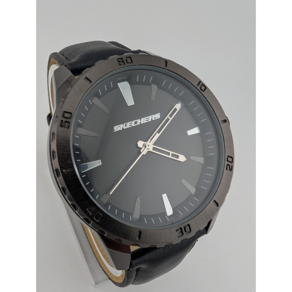 Sketchers Watch Men 44mm Case Black Faux Leather Band- New Battery